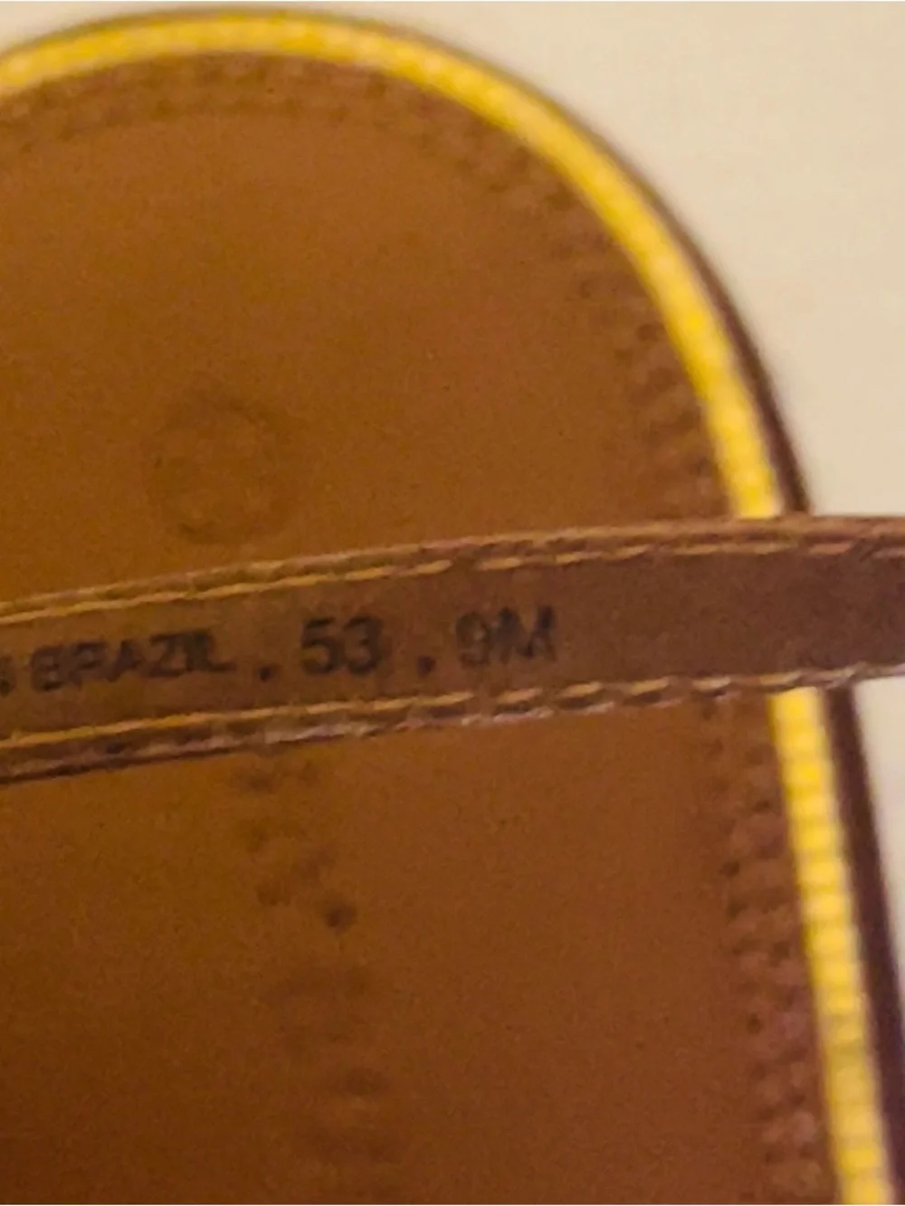 Tory Burch Emmy Tan Leather T Strap Thong Flat Sandals with Gold Logo sz 9M - Picture 8 of 9